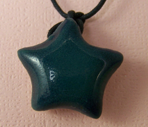 Star 0040, dark turquoise black string